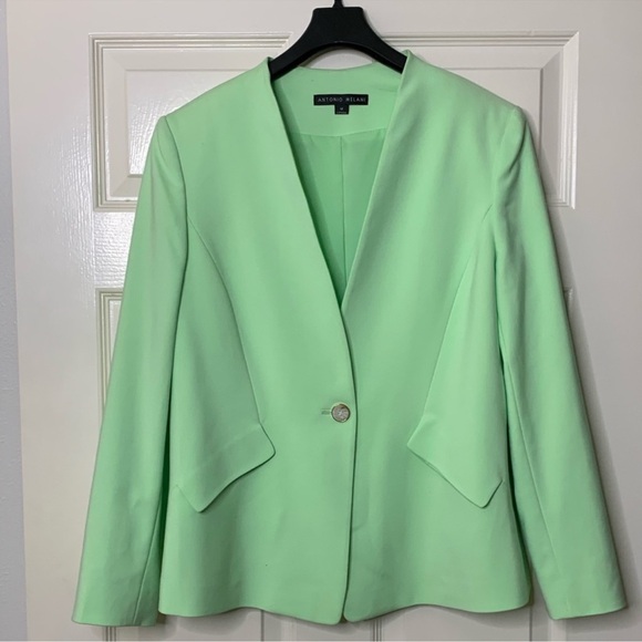ANTONIO MELANI Jackets & Blazers - ANTONIO MELANI lime green blazer EUC sz 12 jacket Barbiecore